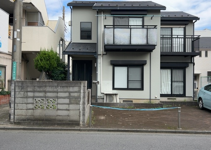 隣家の土地はどうなっているのか、生活利便施設が近くにあるのか、学校まで近いかなど、お客様のライフスタイルにあわせたイメージが重要です。また、近くにあると困る施設が近くにないかも確認するといいでしょう。