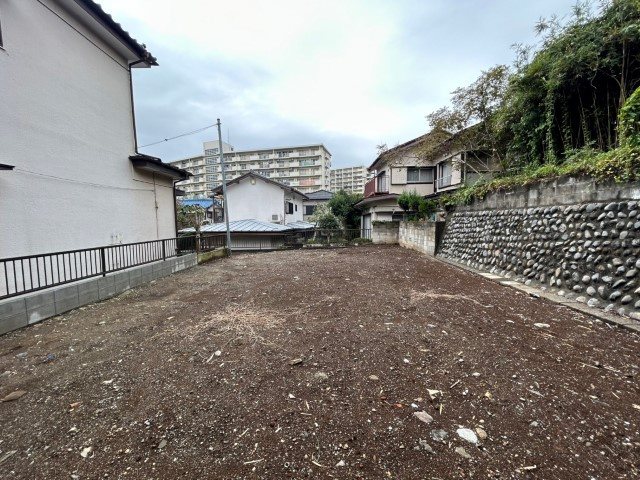 土地探しをしていると都市計画区域という言葉を目にすると思います。法律によって、都道府県知事や国土交通大臣が指定するエリアのことを指しており、都市計画区域は市街化区域と市街化調整区域に分けられています。