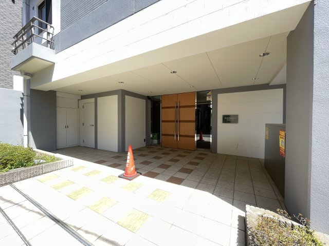 マンションの顔でもある、高級感漂うエントランス。　