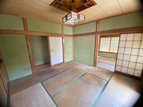 光のたっぷり入る和室