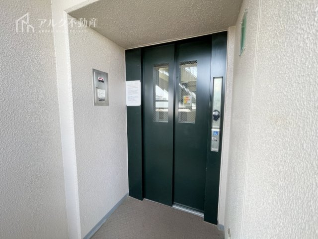 エレベーター完備