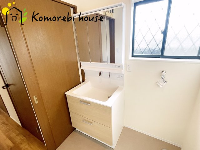 使いやすい独立洗面台です