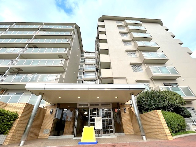 外観：327002177145