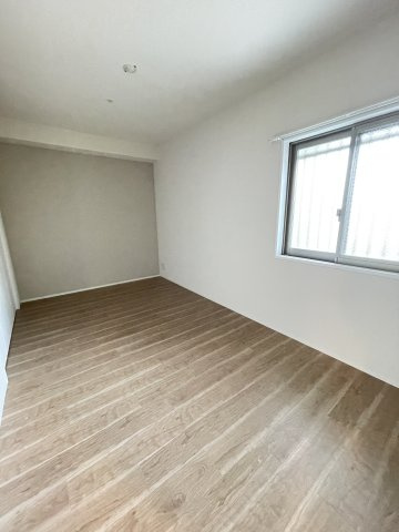 個人の部屋や寝室として使える洋室です