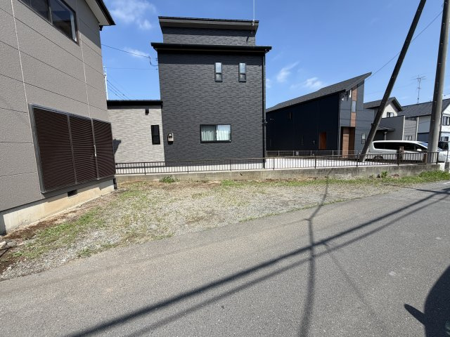 お車や自転車の駐車スペースとして活用できます