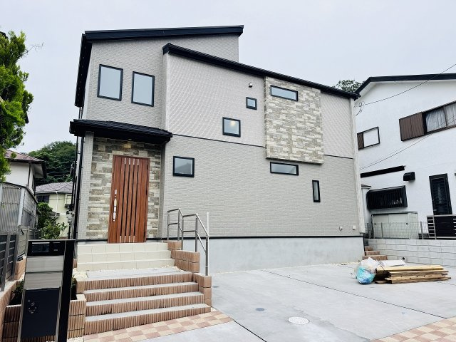 ～56坪超のゆとりある敷地　広い庭付き　控除や減税で優遇の長期優良住宅～