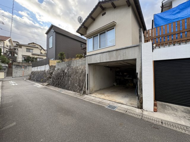 外観：334000216984