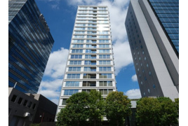 コートレジデントタワーの外観