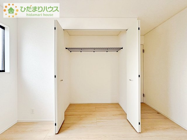 全室にクローゼットが付いていて、お部屋の住空間もスッキリ広々使えそうです(^^)