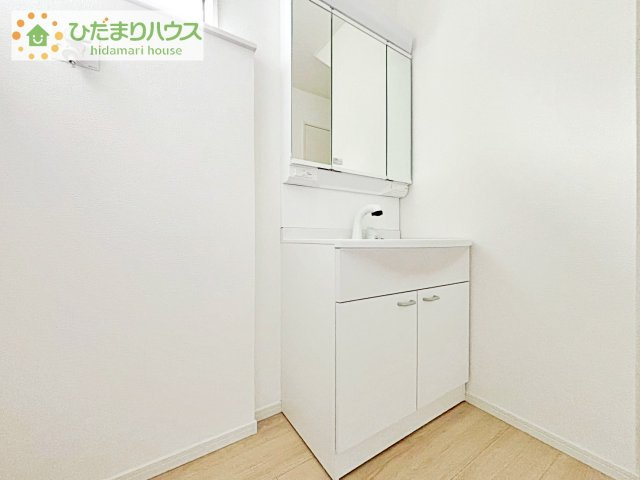 シンプルで使い勝手の良い独立洗面台！
