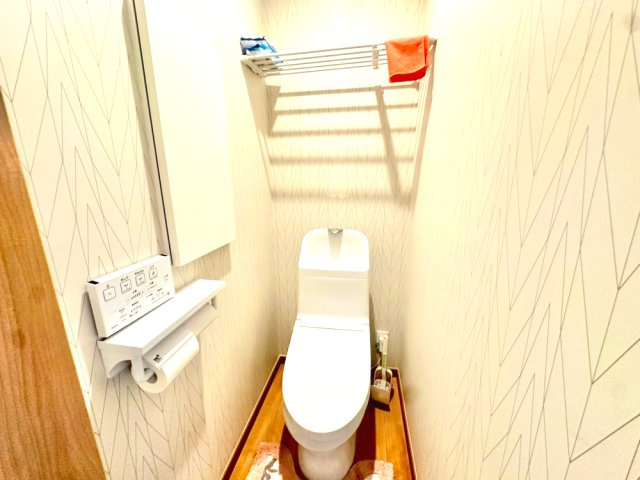 清潔感のあるトイレです