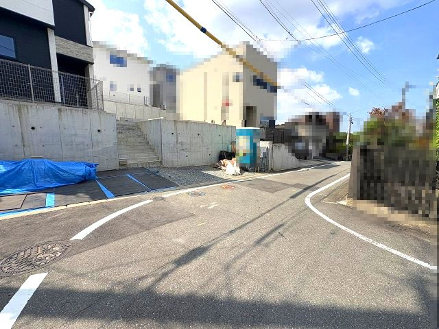 現地写真。前面道路です。