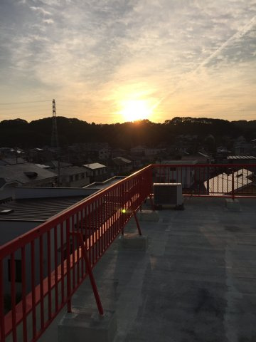 夜景。屋上バルコニーから。