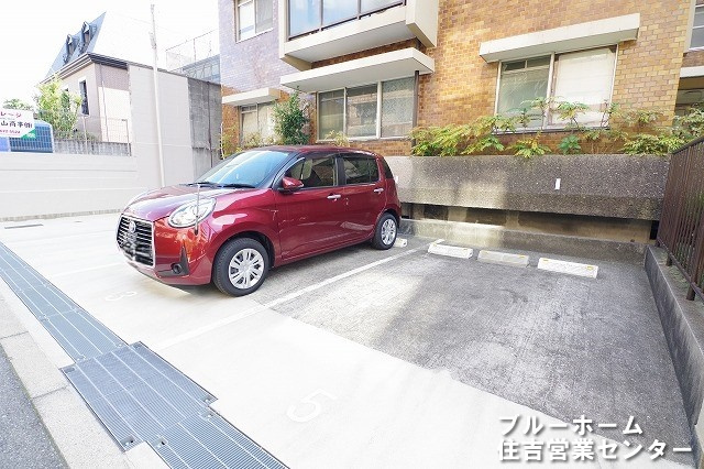 敷地内駐車場がございます！