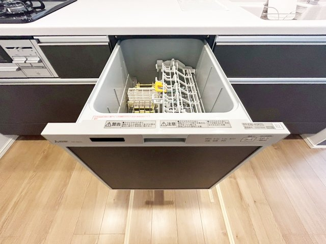 家事の時短に欠かせない食洗器を完備しています。