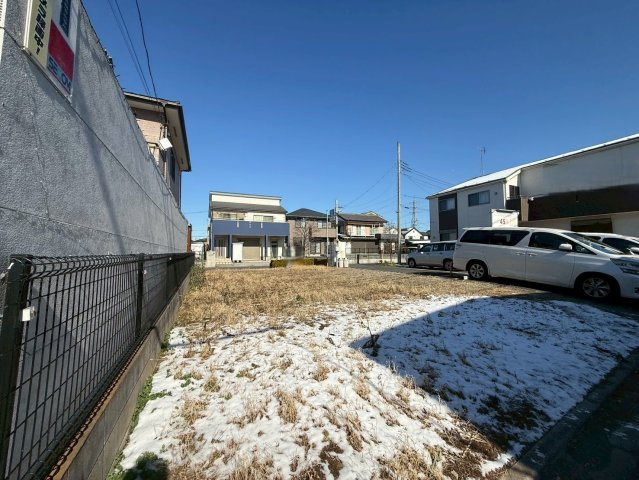 南道路に面し陽当り良好！敷地約43坪・自由設計で夢のマイホームはいかがでしょうか！建築条件なし・お好きなハウスメーカーで建築可能です！松之木小学校まで徒歩約5分(350ｍ)、お子様の通学に安心です！