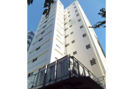 三方角部屋 下落合グリーンパークの外観