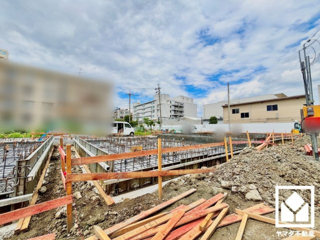 室内洗濯機置場がございますので、天候に左右されず洗濯していただけます。