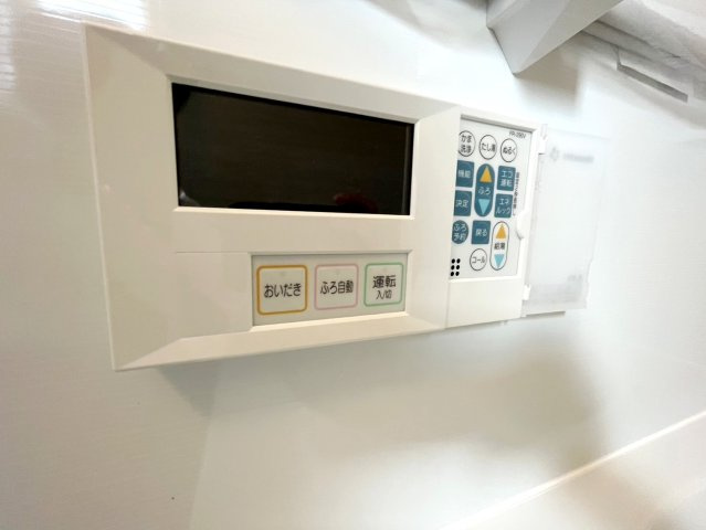 追い焚き機能付給湯器コントーロールパネル