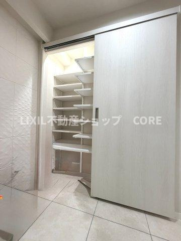 ウォークインクローゼットのある住まいで収納上手な生活を実現！
