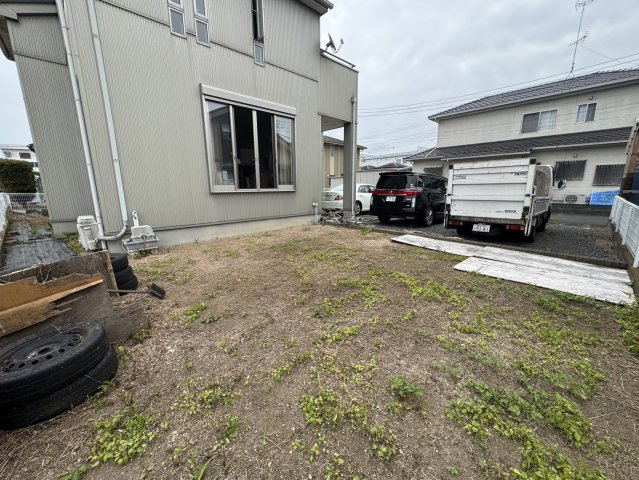 簡単な家庭菜園も楽しめるお庭です