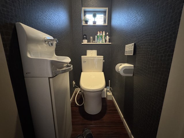 シンプルで使いやすいトイレです