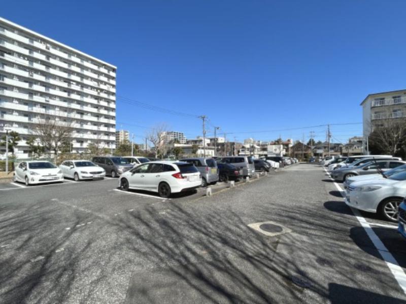 敷地内舗装駐車場
