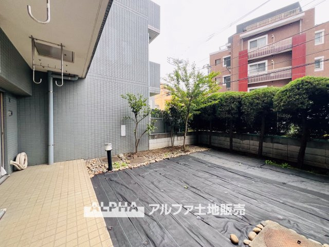 【garden】　◆ガーデニングを楽しむ◆草木に囲まれる趣味の空間。。お花や家庭菜園にお子様や奥様の笑い声が、楽しそうなその声に癒しを住んでよかったがそこにあります。