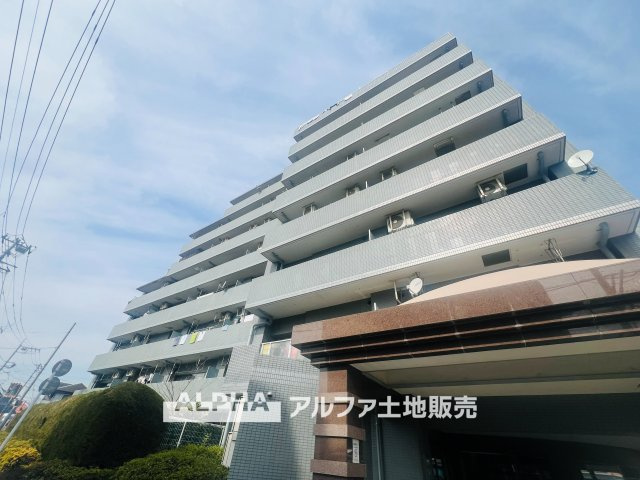 【Morning　Light】◆朝の光から始まる暮らし◆　やわらかな光が差し込む住まい。ここで迎える朝が、慌ただしい日常に少しの余裕と穏やかな時間を届けてくれる。