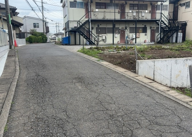 物件の詳細については、現地を見てわかること以外に、役所や法務局などで調べないとわからないことがあります。そのため、現地に行く場合は、もしこの物件を買ったらどのような生活ができるかをイメージしましょう。