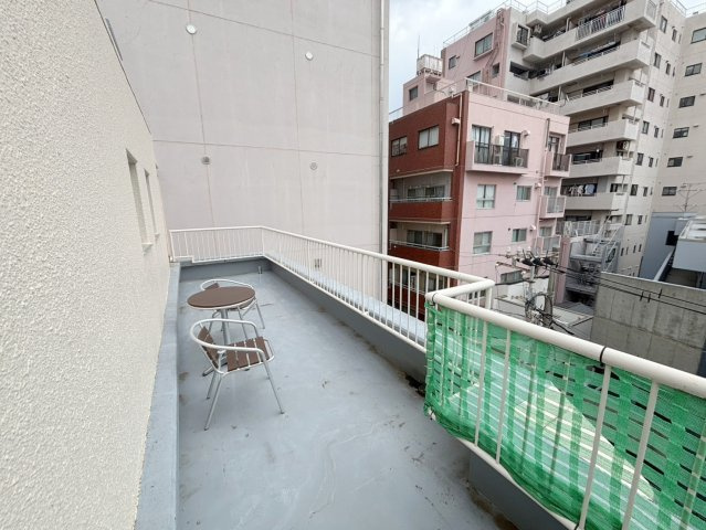 広々ルーフバルコニー