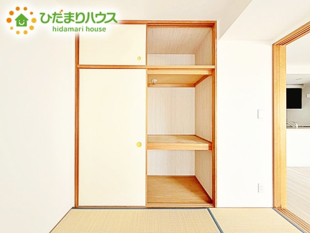 収納スペースが広いため、布団や季節家電など大型のものを収納できますね