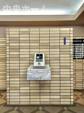 【オートロック】オートロックシステムでセキュリティ充実。当たり前ですが、安全で安心して暮らすのって大事ですよね。お探しのご条件でオートロック付きの物件を探す方も多いですがやはりセキュリティは大事です。