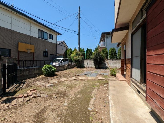 広々庭スペースでガーデニングや家庭菜園など、様々な用途に応えます。