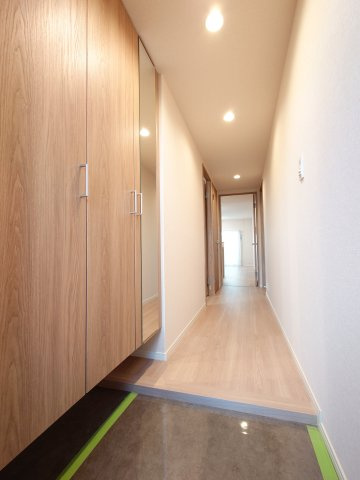 【リノベーション仕様】建具、扉、デザインクロス、フローリング！明るいナチュラルデザインです♪