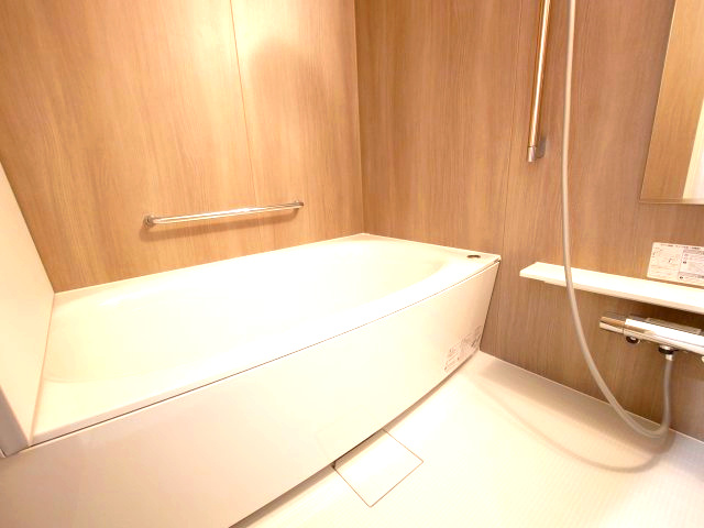 【新品】ユニットバス交換（浴室暖房乾燥機付き）、綺麗でバスタイムを満喫できます♪