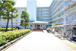 川崎大師パークファミリアの外観