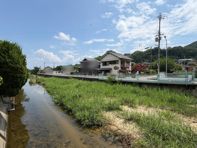 近鉄吉野口駅から大阪阿部野橋駅まで約1時間程と大阪への通勤・通学も可能ですよ!(^^)!
