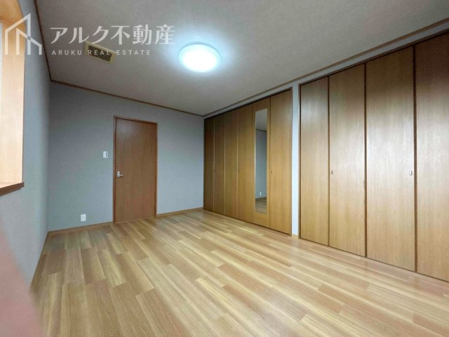 洋室内装