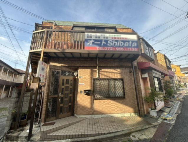 外観：327002657403