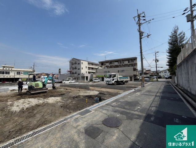 周辺は落ち着いた街並みの住宅地！子育てがしやすい住環境です！