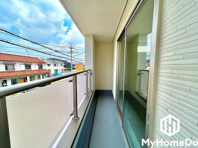 屋根付きなので急な雨の日も安心ですね。