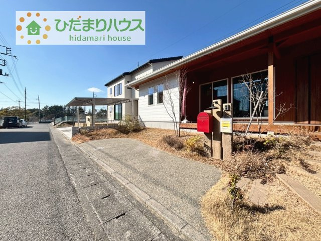 マイホームなら駐車場代がかかりません！しかも、自宅の駐車場で洗車ができます！今までコイン洗車に行っていた手間も省けて、節約にもつながります(^^♪