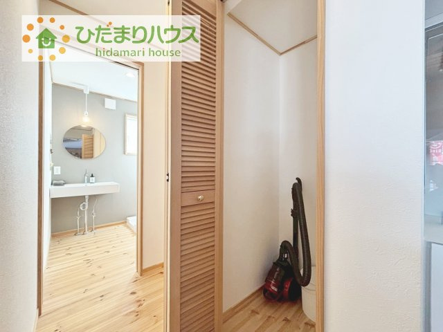 収納場所に困る掃除機や掃除用具はこちらへ！！