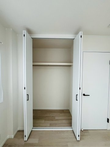 洋室（約6.0帖）