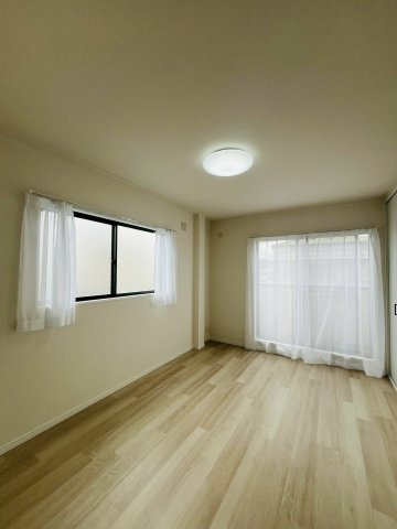 洋室（約6.75帖）