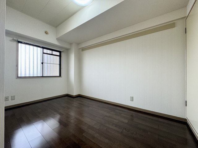 約4.5帖洋室は2部屋！収納も備わっており、子供部屋にオススメですよ！　