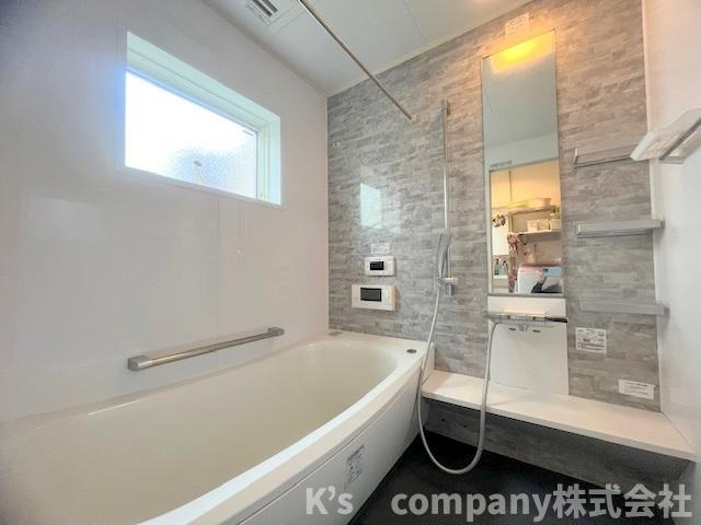 清潔感のあるホテルライクな浴室スペース◇心地の良い癒しの空間です♪