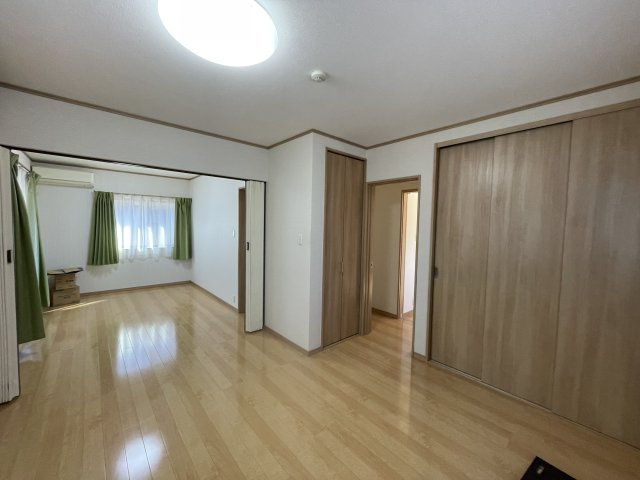 2階洋室