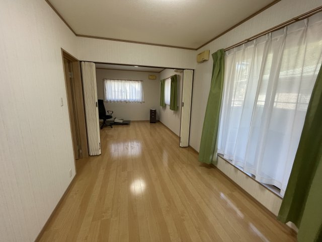 2階洋室
